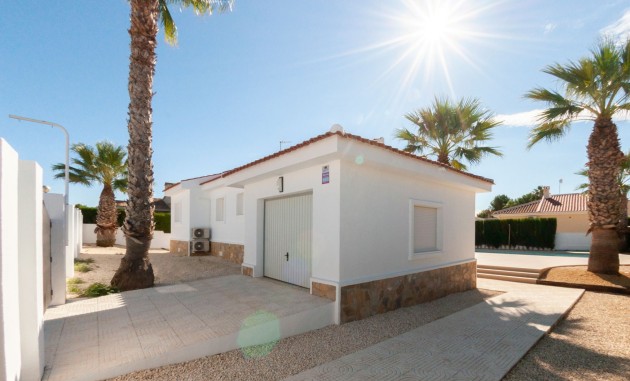 Neue Gebäude - Freistehende Villa - Rojales - Benijofar