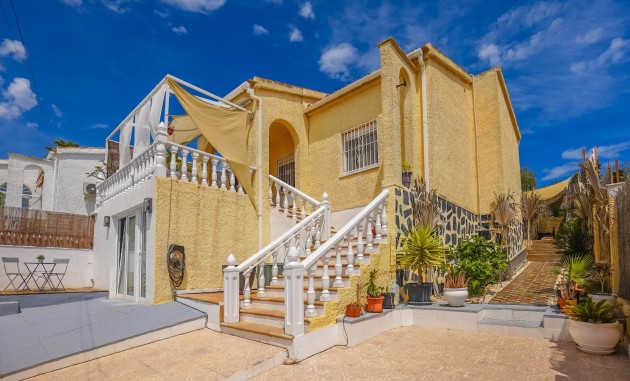 Wiederverkauf - Freistehende Villa - La Marina - Urb. La Marina