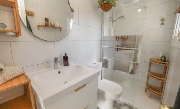 Wiederverkauf - Freistehende Villa - La Marina - Urb. La Marina