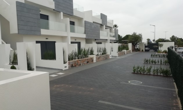 Neue Gebäude - Hoch-Bungalow - Torrevieja