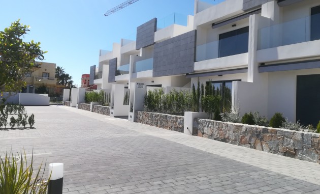Neue Gebäude - Hoch-Bungalow - Torrevieja