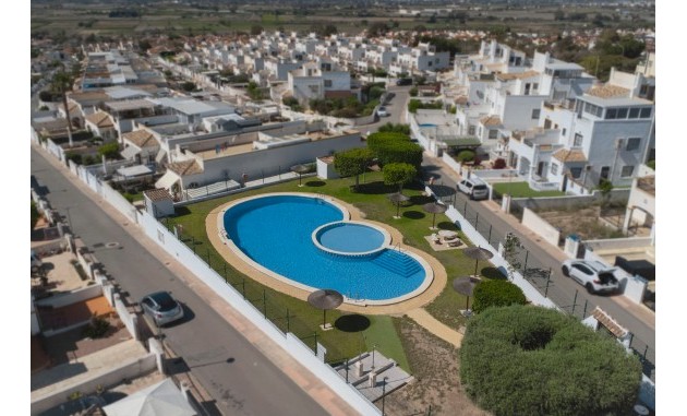 Herverkoop - Quadrant - La Marina - Urb. La Marina