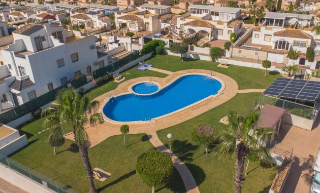 Resale - Quad / Semi-Detached - La Marina - Urb. La Marina