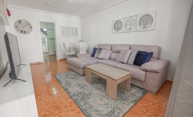 Resale - Quad / Semi-Detached - La Marina - Urb. La Marina
