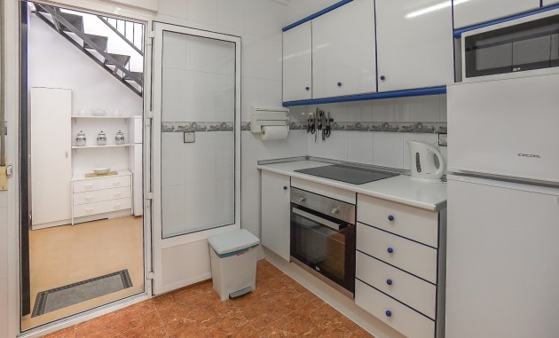 Resale - Quad / Semi-Detached - La Marina - Urb. La Marina