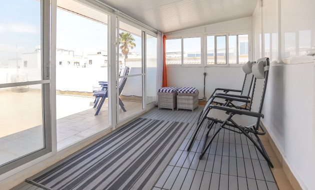 Resale - Quad / Semi-Detached - La Marina - Urb. La Marina
