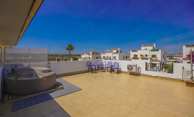 Resale - Quad / Semi-Detached - La Marina - Urb. La Marina
