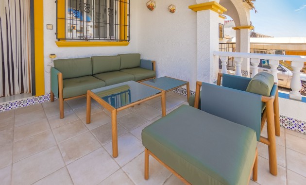 Resale - Quad / Semi-Detached - La Marina - Urb. La Marina