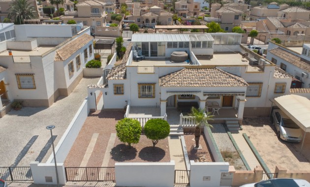 Resale - Quad / Semi-Detached - La Marina - Urb. La Marina
