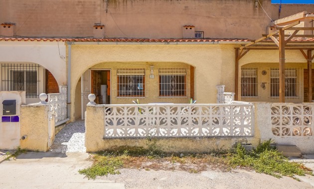 Reventa - Adosado - La Marina - Urb. La Marina